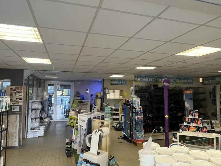 Magasin produits traitement de piscine Pont-Saint-Esprit